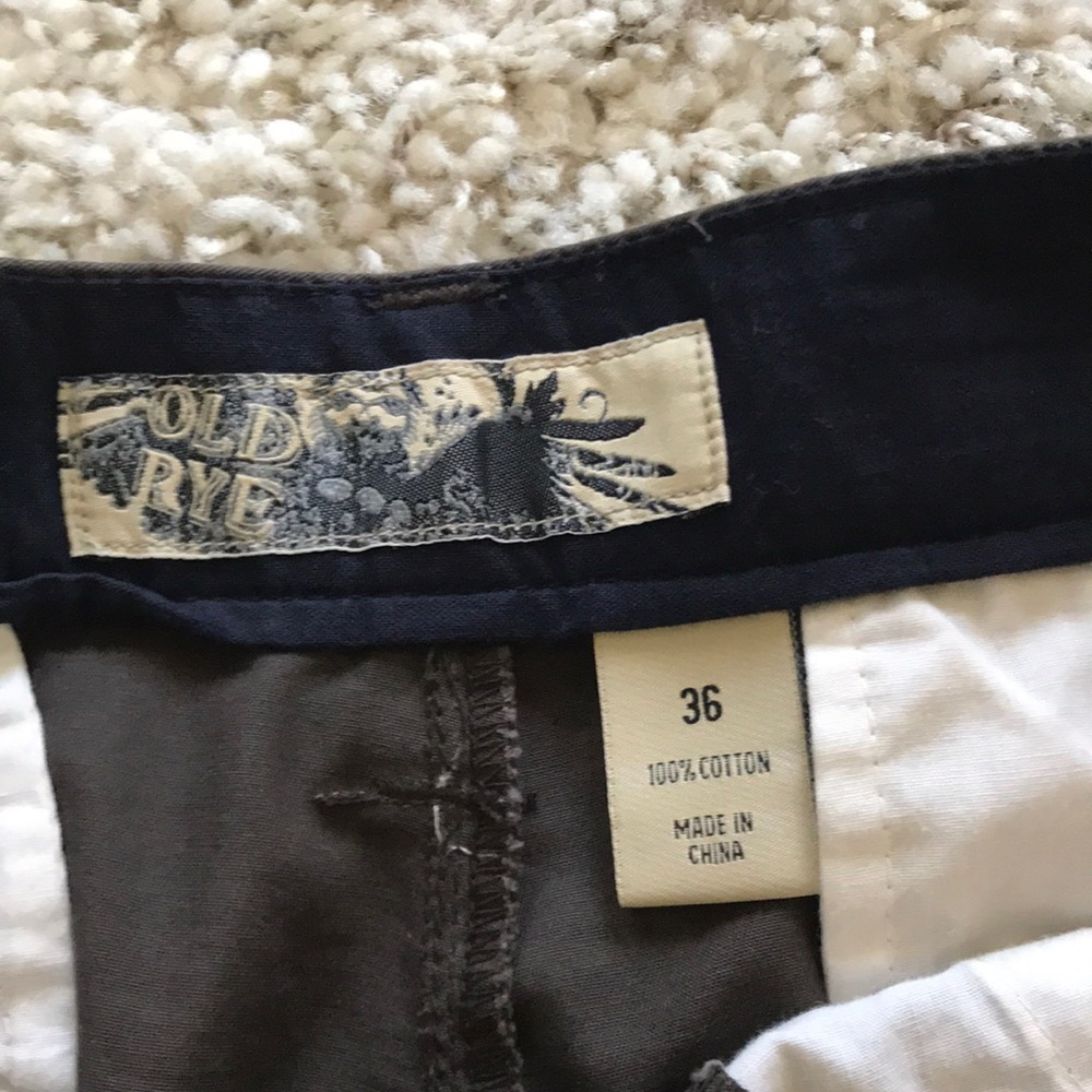 Shorts - Picture 3 of 3